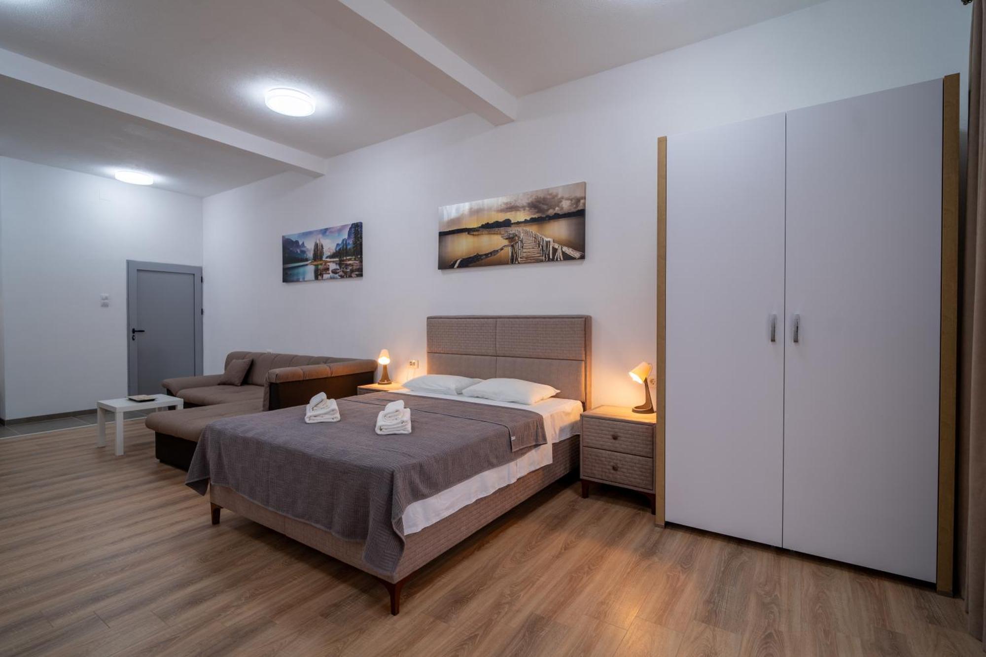 Dane Apartment Airport Podgorica Mitrovici  Dış mekan fotoğraf