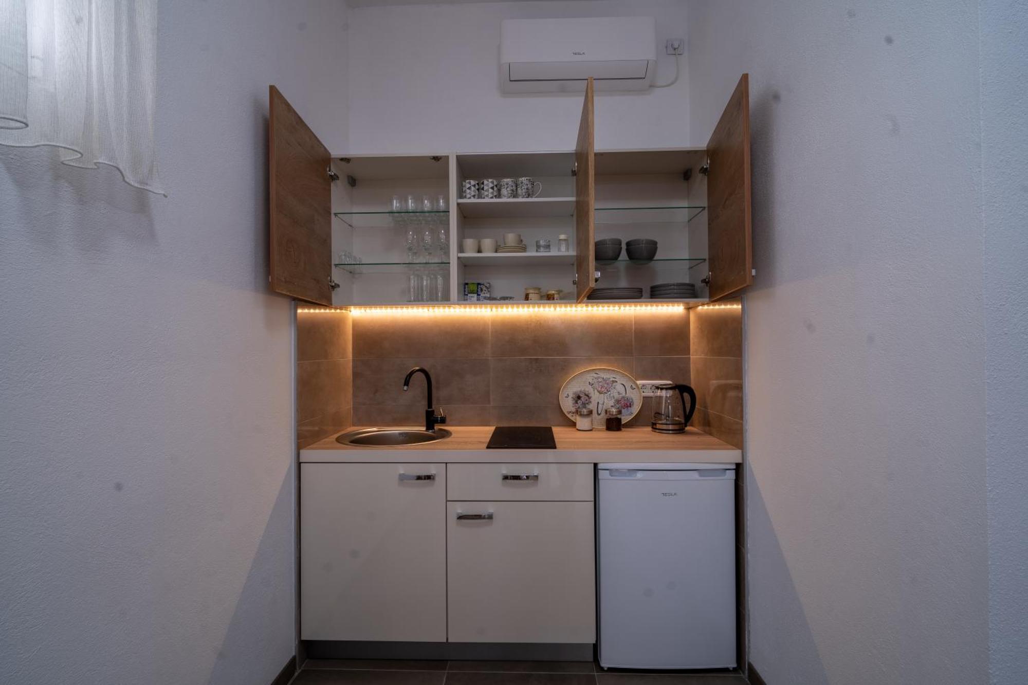 Dane Apartment Airport Podgorica Mitrovici  Dış mekan fotoğraf