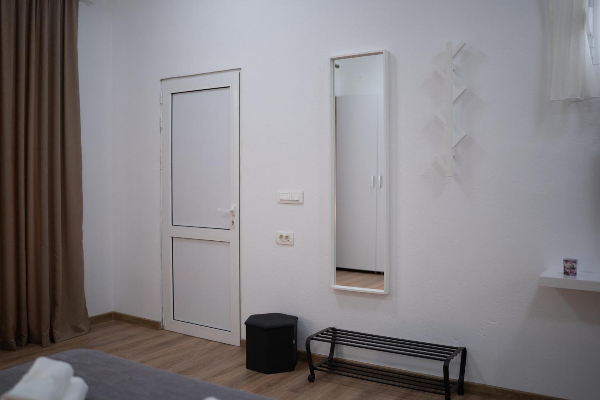 Dane Apartment Airport Podgorica Mitrovici  Dış mekan fotoğraf